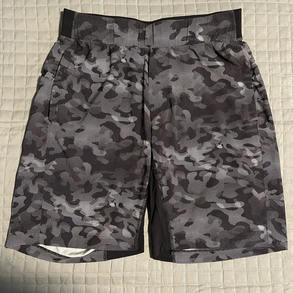 Lululemon Camo T.H.E linerless shorts (medium.)